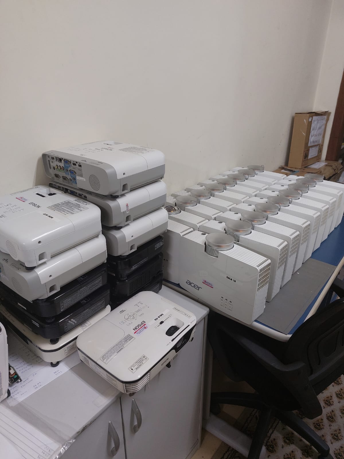 Oficina do Projetor - Assistência técnica de projetores